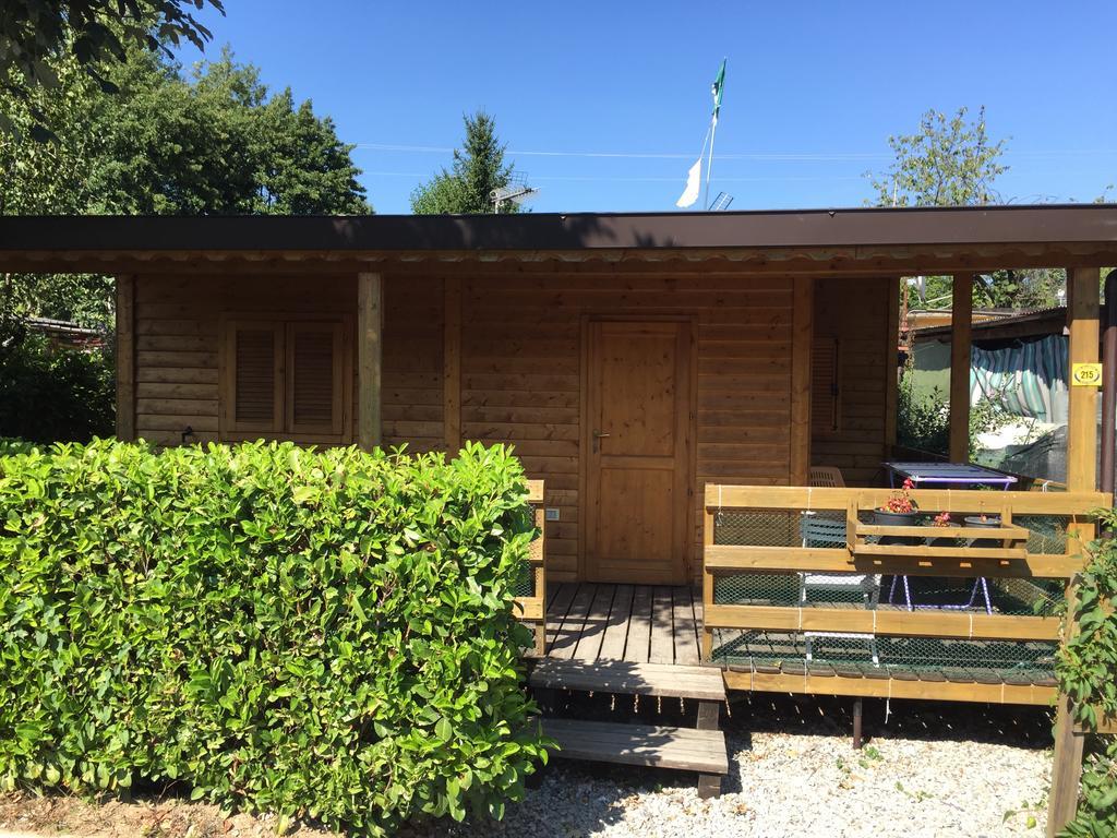 Camping Montorfano Exteriér fotografie