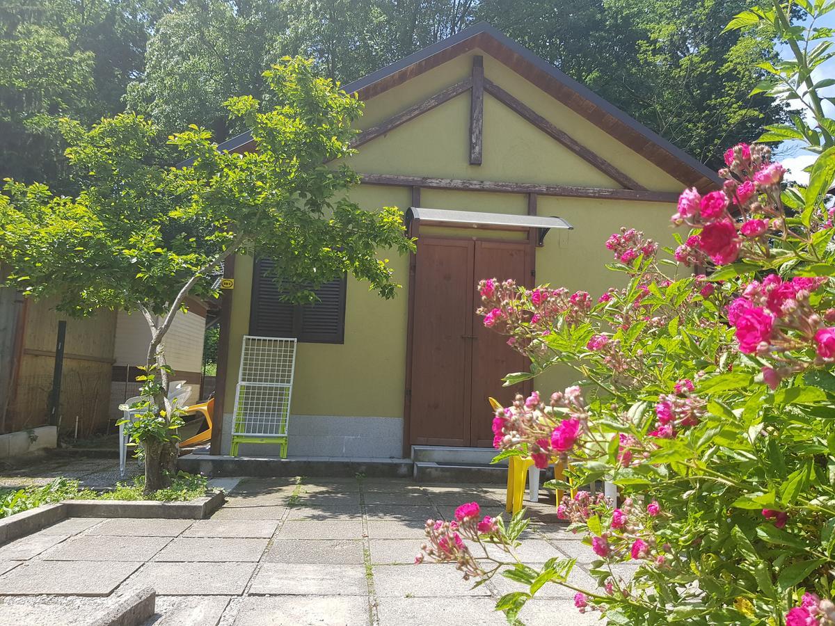 Camping Montorfano Exteriér fotografie