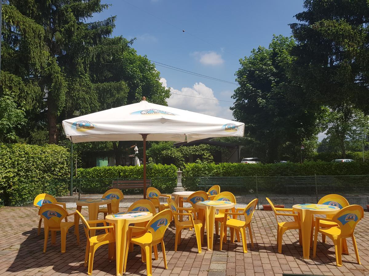 Camping Montorfano Exteriér fotografie